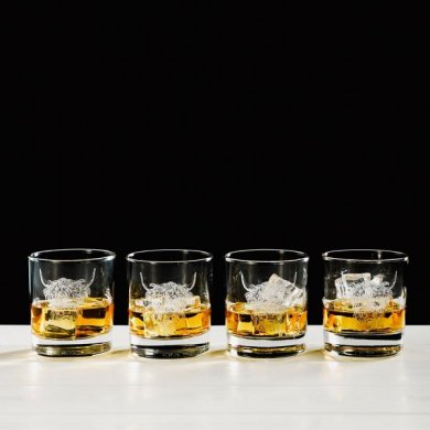 Whiskyglas och whiskystenar